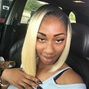 Meet your Posher, Whitney